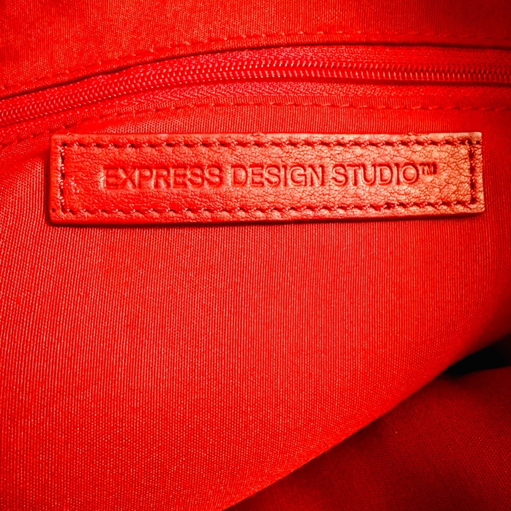 Express Red Leather Tote Bag - Picture 7 of 9
